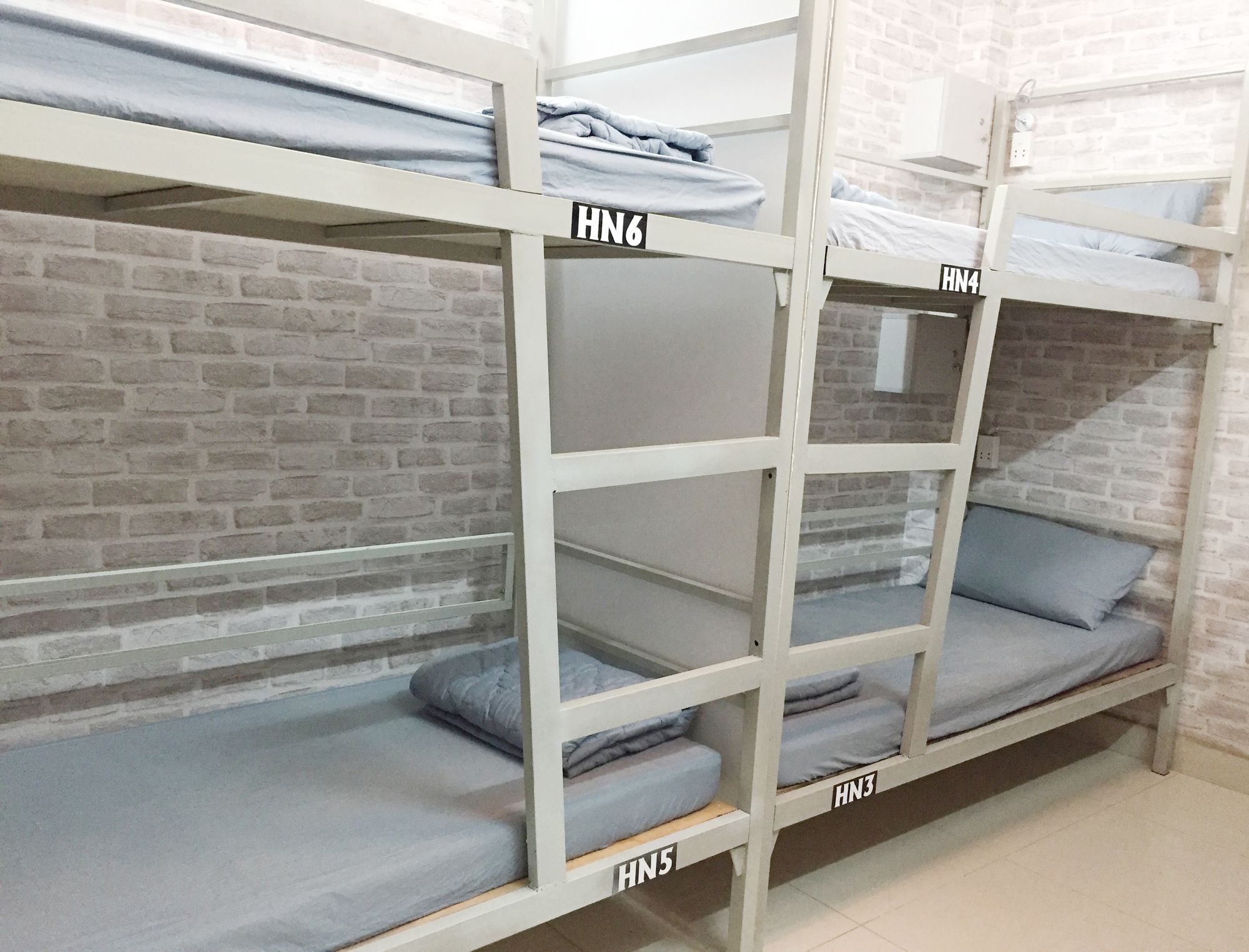 S Phuot - 3a Lam Son, Ward 2, Tan Binh District * Ho Chi Minh City